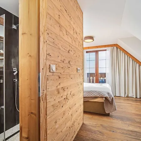 Prezidentsky V Rezidencii Hotela Kukucka * Татранска Ломница