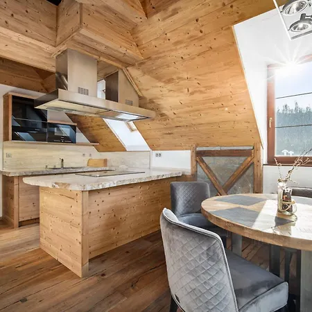 Prezidentsky V Rezidencii Hotela Kukucka